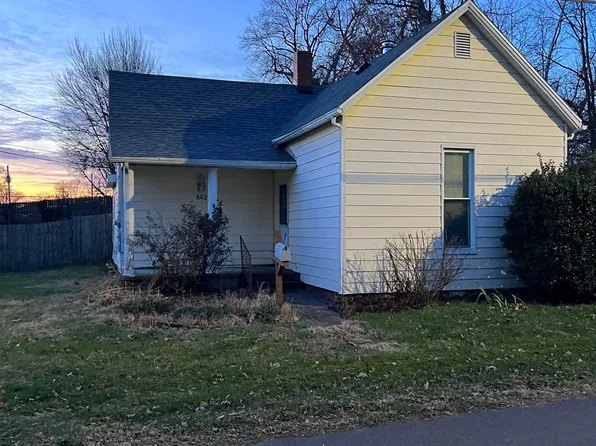 602 N 5th St, Boonville, IN 47601
