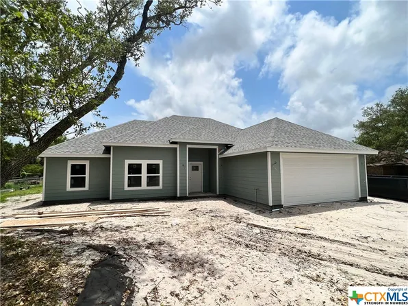 108 S Sierra Woods Dr, Rockport, TX 78382
