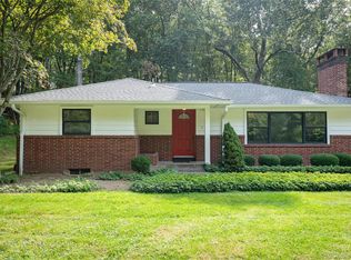 28 Alice Rd, Mount Kisco, NY 10549