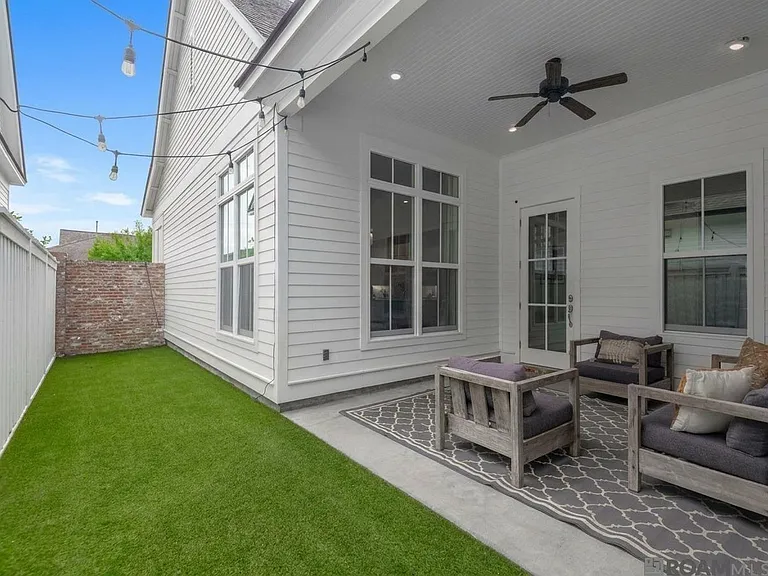 5139 Cheneau Ln — Photo 23
