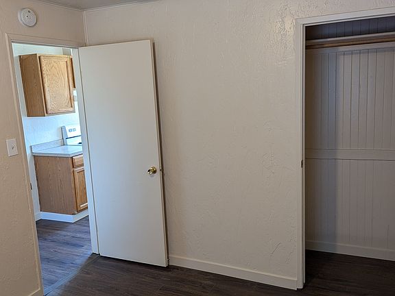 3rd image of 1017 Chester Ave APT 3