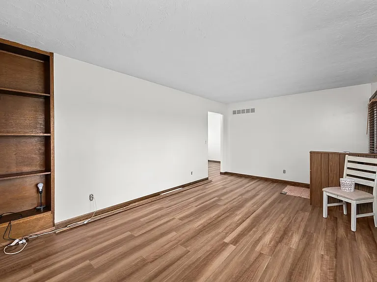 6206 Telegraph Rd — Photo 13