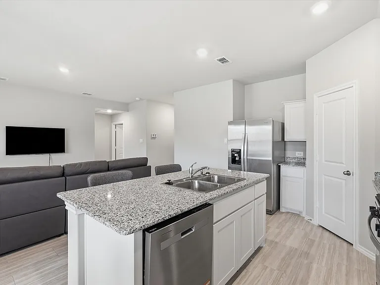 845 Round Robin Ln — Photo 32