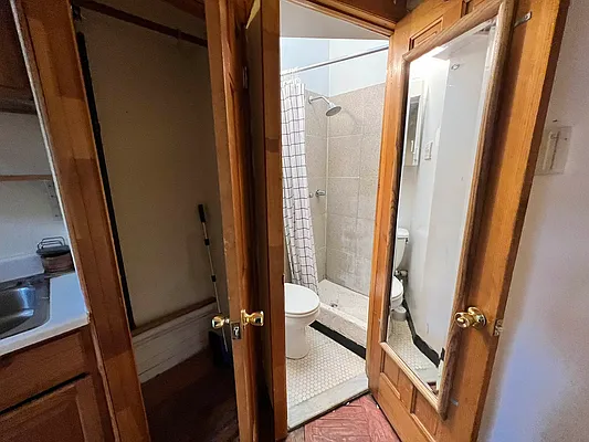 Rented by Oxford Property Group | media 11