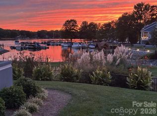 1113 Torrence Cir, Davidson, NC 28036