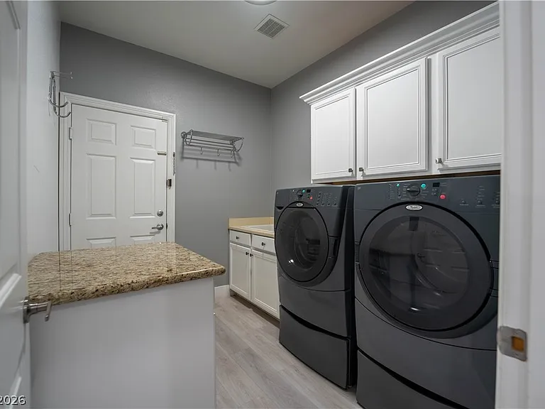 4875 Impressario Ct — Photo 48