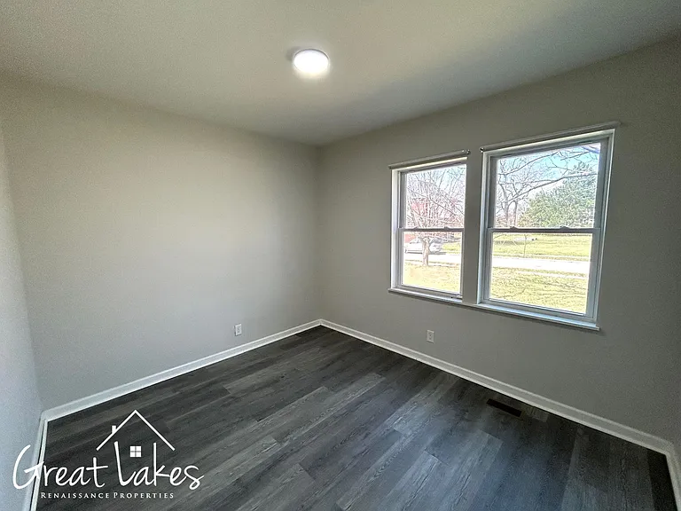 4437 Avery St — Photo 6