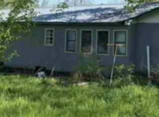 150 N Spring St, Big Flat, AR 72617