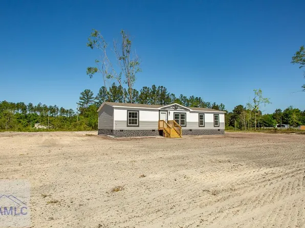 9957 Highway 110 W, Hortense, GA 31543