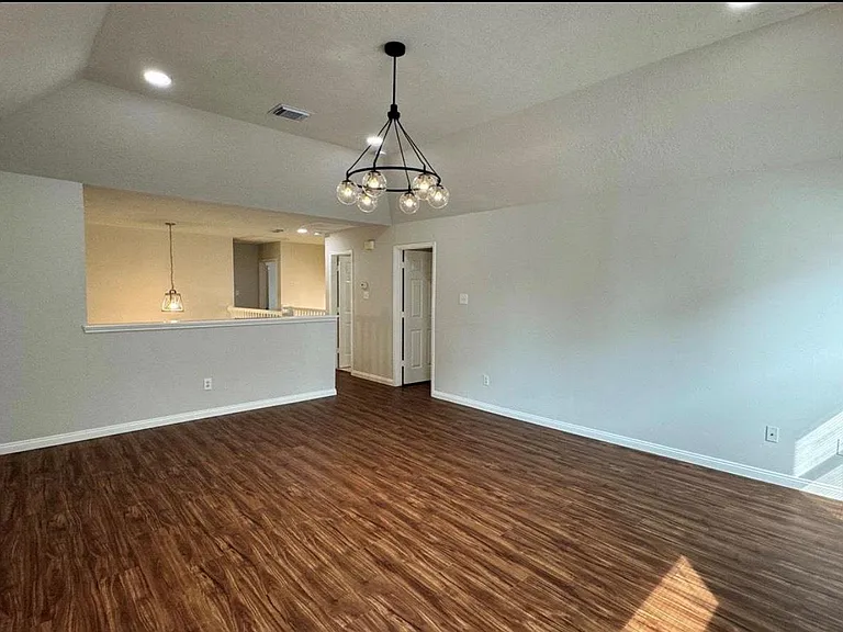 5015 Cottonglen Ct — Photo 18