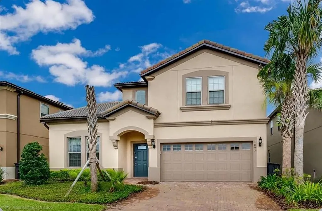 8 bed, 6.0 bath, 4041 sqft, $4,500 — Photo 1