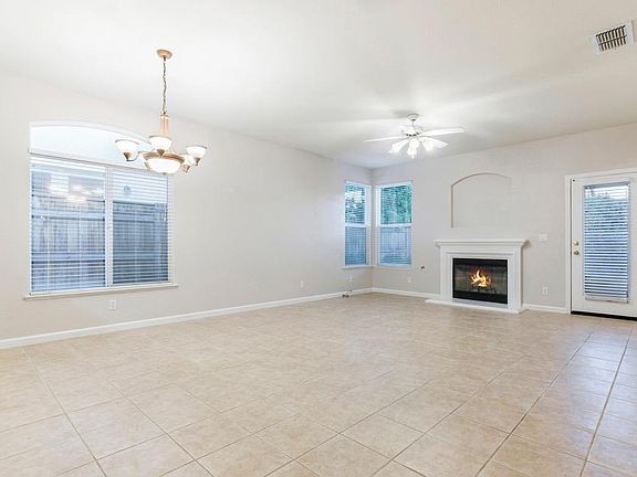 2nd image of 1852 Magenta Dr
