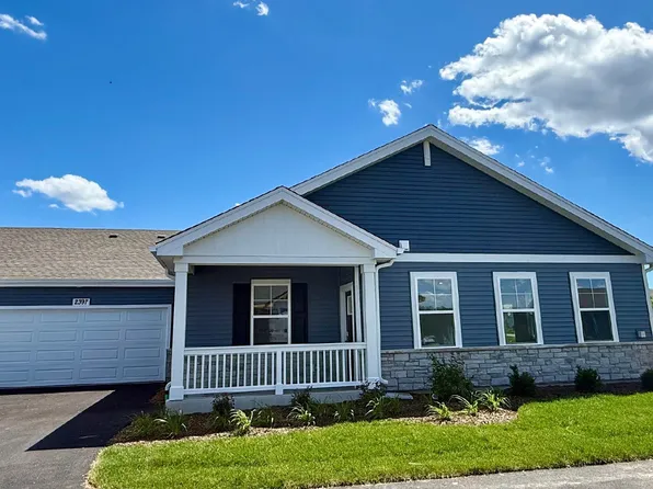 2397 Glacier St, Pingree Grove, IL 60140