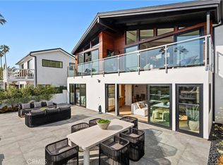 4017 Channel Pl APT B, Newport Beach, CA 92663