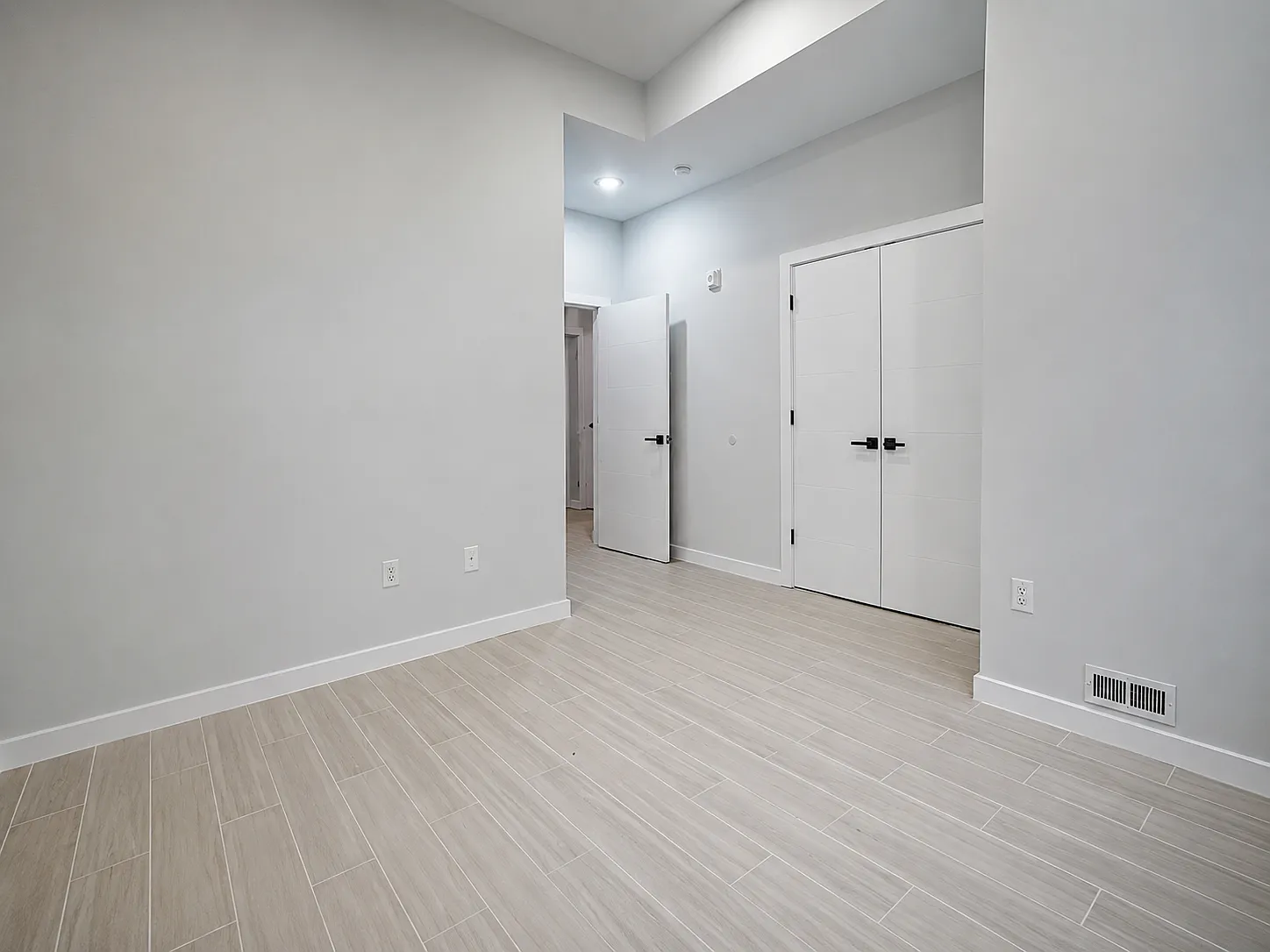 2 bed, $1,775 — Photo 2