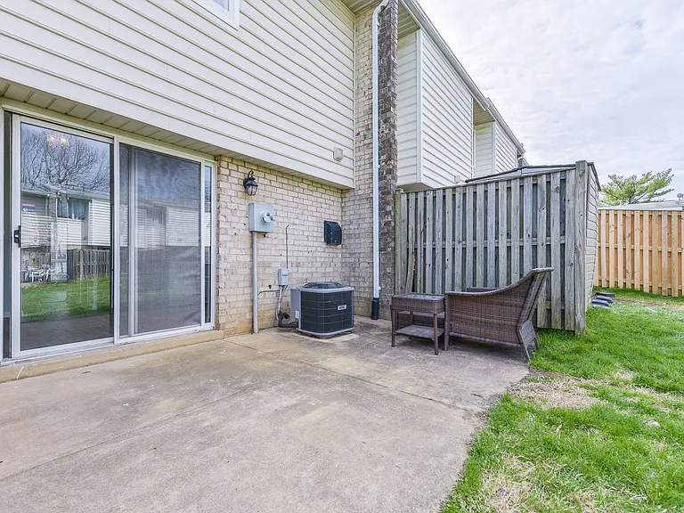 2208 Huston Pl — Photo 23