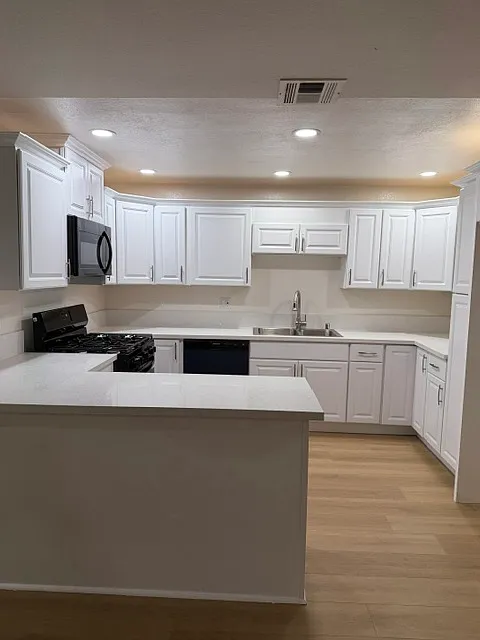 4650 Sepulveda Blvd — Photo 1