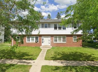 6016 N 61st St, Milwaukee, WI 53218