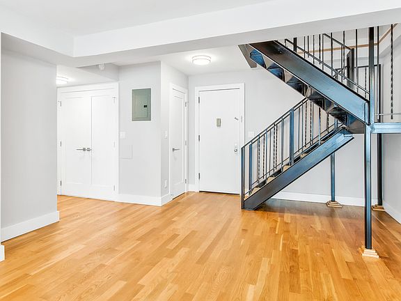 5th image of 305 E 47th St #14BQ