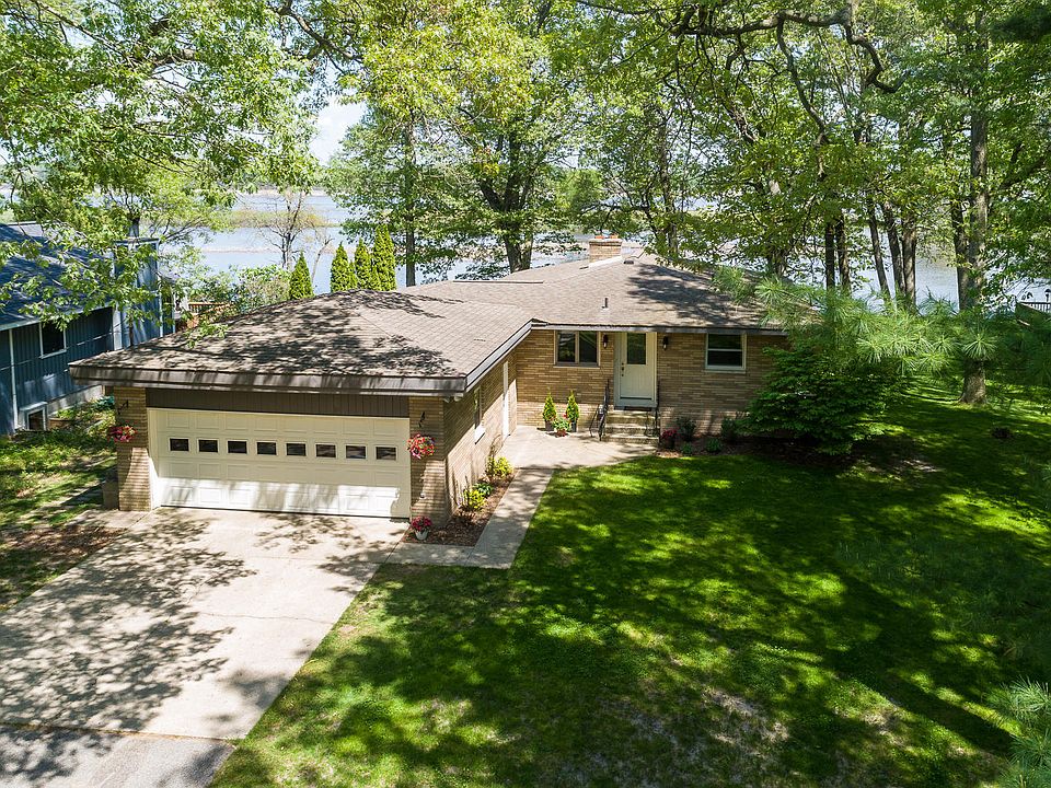 1st image of 14644 Ammeraal Ave
