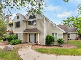 W164N8835 Mill St APT B, Menomonee Falls, WI 53051
