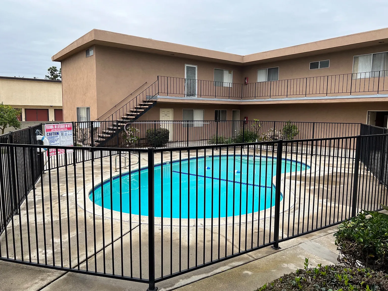 1 bed, 700 sqft, $2,100 — Photo 3