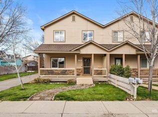 124 W Cherry Ave, Meridian, ID 83642