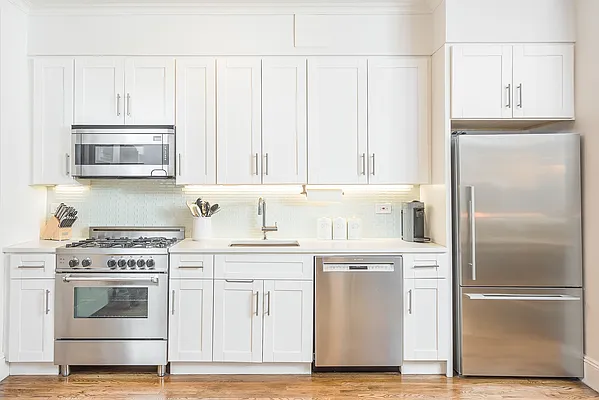 Sold by Modern Spaces | media 1