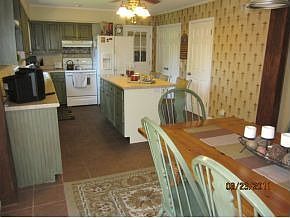 3rd image of 324 Brookwood Dr