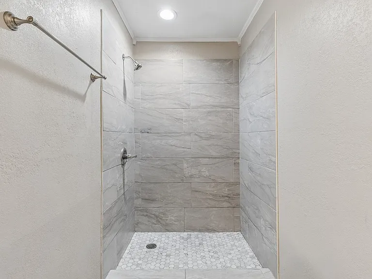 5825 NW 72nd St — Photo 23