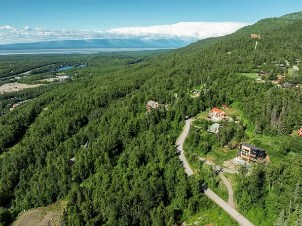 10 Unknown St, Eagle River, AK 99577