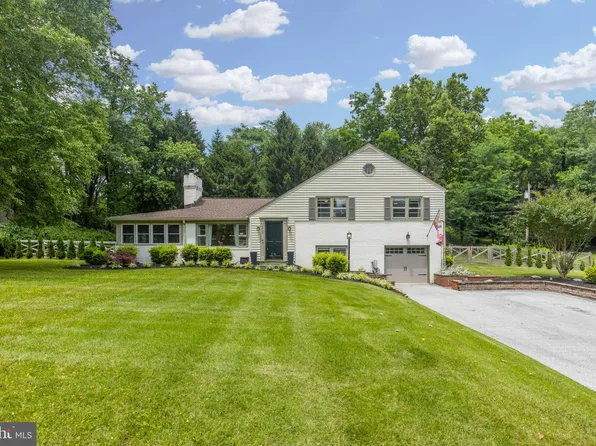 2212 Eastlake Rd, Lutherville Timonium, MD 21093