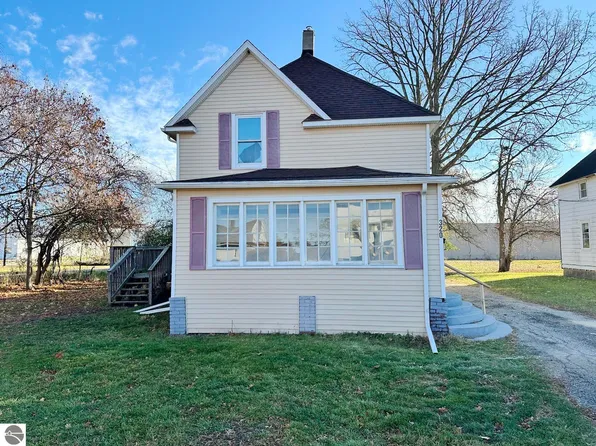 320 Euclid Ave, Alma, MI 48801