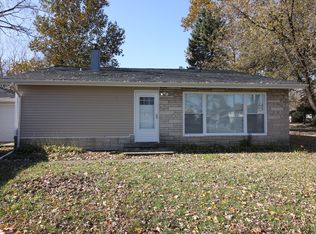 15432 Alta Rd, Markham, IL 60428