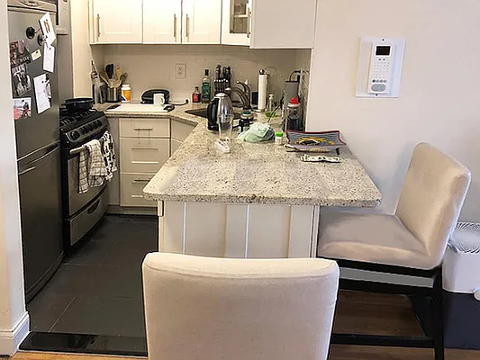 Rented by Buchbinder & Warren | media 12