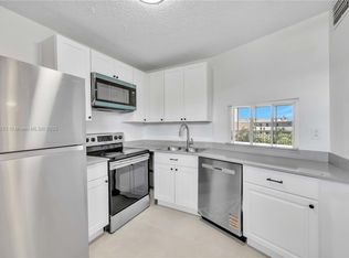 1680 NE 191st St #415, Miami, FL 33179