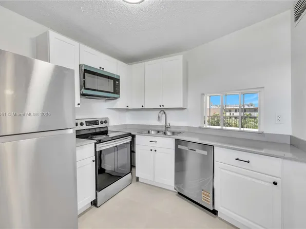 1680 NE 191st St #415, Miami, FL 33179