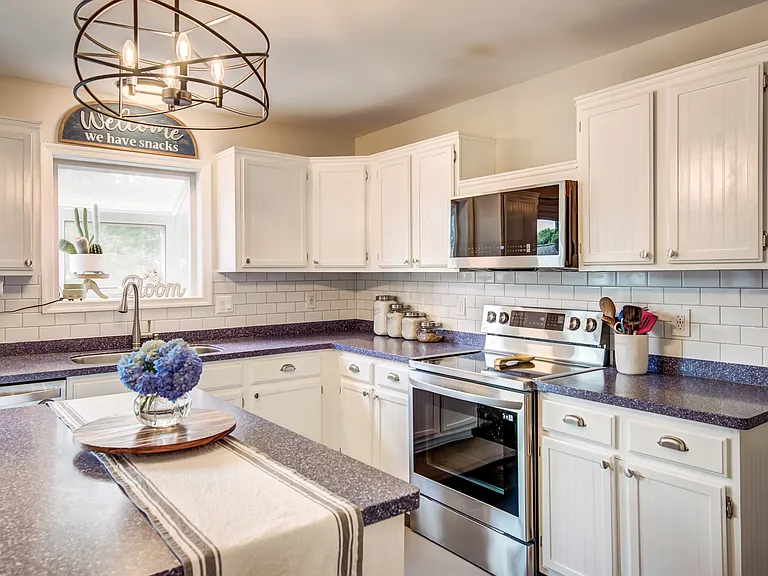 15744 Beau Ridge Dr — Photo 17