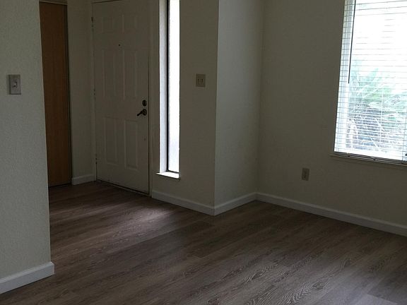 2nd image of 6004 Woodglade Ave