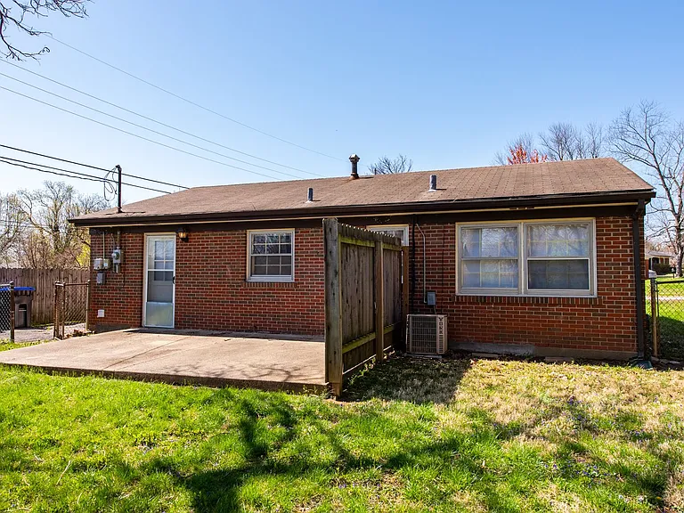 3503 Medford Ct — Photo 18