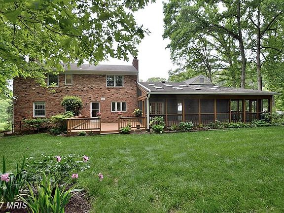 2nd image of 9125 Horner Ct