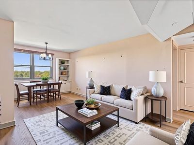 8409 155th Ave APT 5A, Howard Beach, NY, 11414