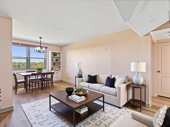 8409 155th Ave APT 5A, Howard Beach, NY 11414
