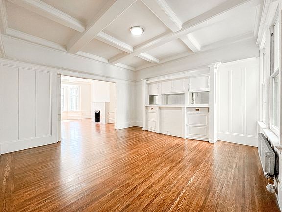 3rd image of 1108 Pine St #1110