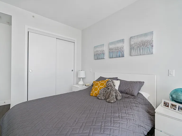 930 16th Ave SW #1704 — Photo 15