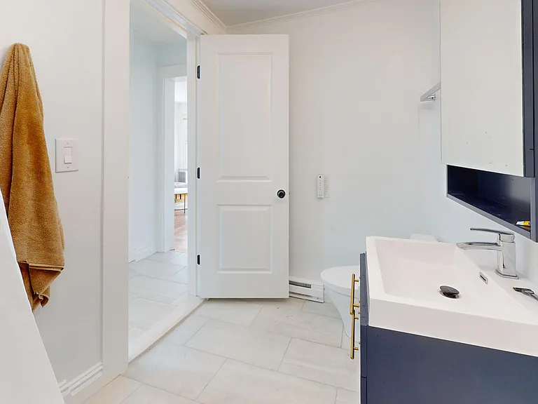 815 State St #3 — Photo 6