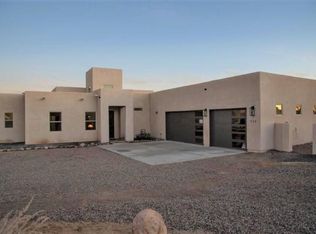 715 Angel Rd, Corrales, NM 87048