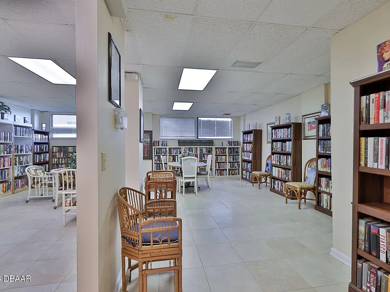 1415 Ocean Shore Blvd #M110 — Photo 29