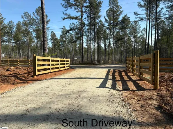 338 Berry Rd, Pelzer, SC 29669