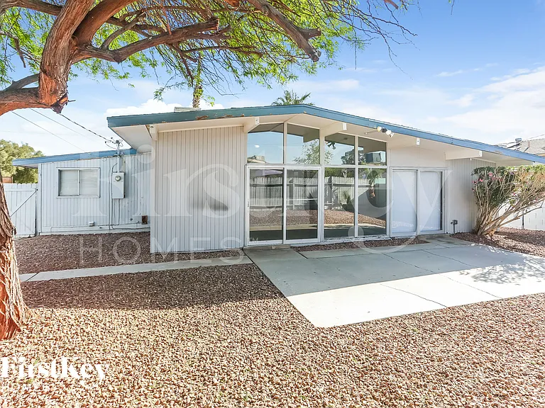 6237 Rassler Ave — Photo 14